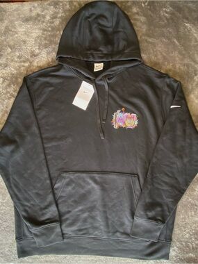 Nike AU (Athletes Unlimited) Pro Basketball Hoodie in black.